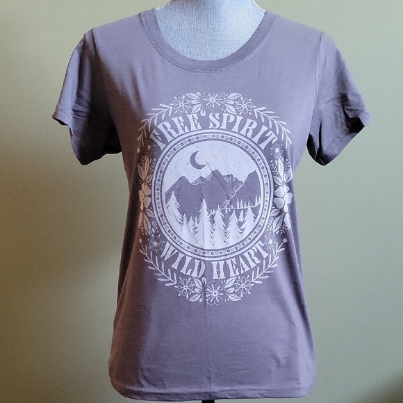 NATURAL LIFE Graphic Tee "Free Spirit Wild Heart" Design Boho Chic - Picture 3 of 9